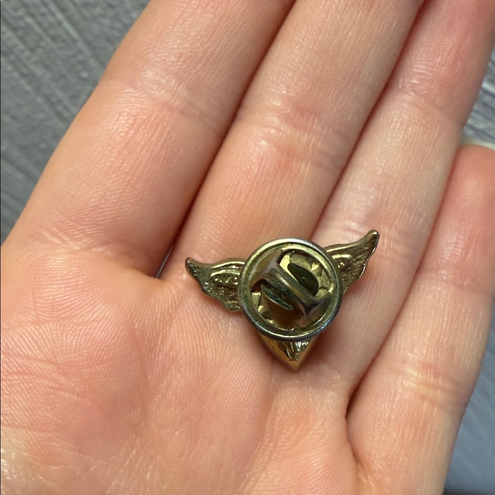 Vintage Avon Gold and Purple Winged Heart Pin brooch - Picture 2 of 5